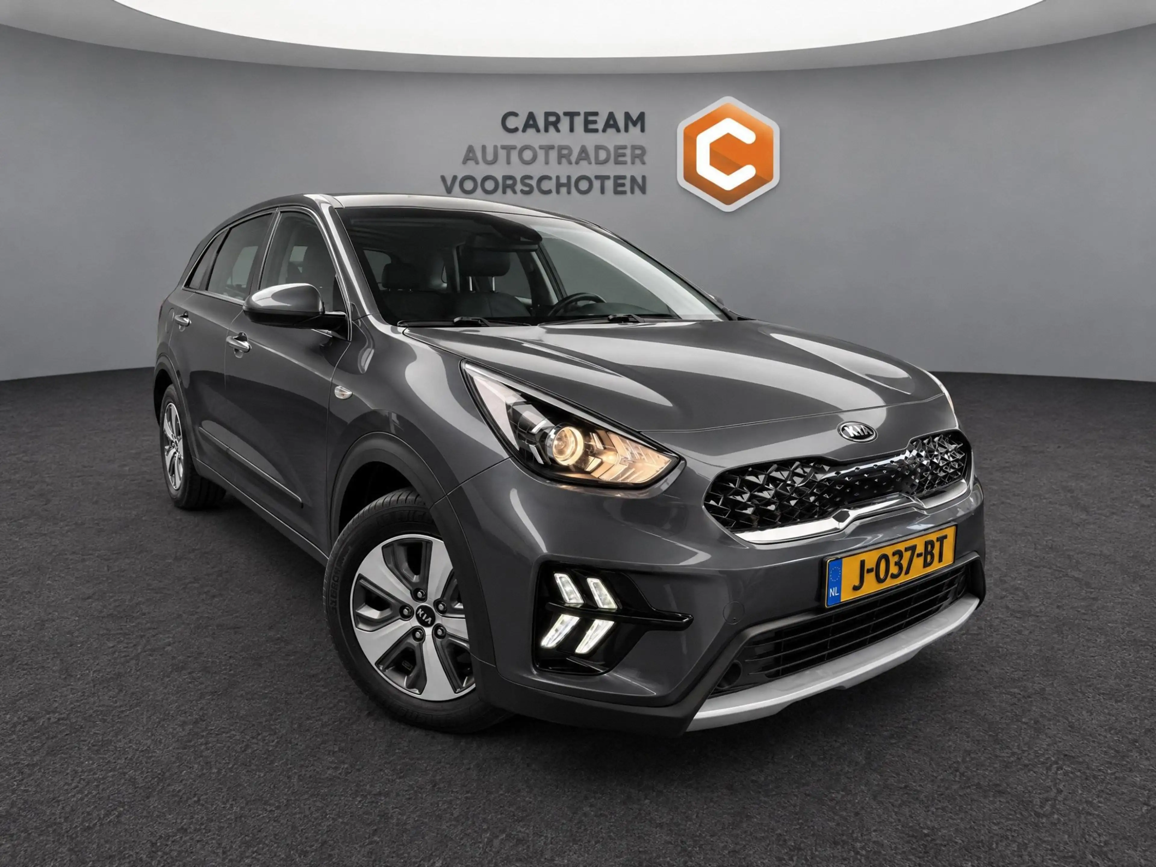 Kia Niro 1.6 GDi Hybrid ComfortLine — photo 6