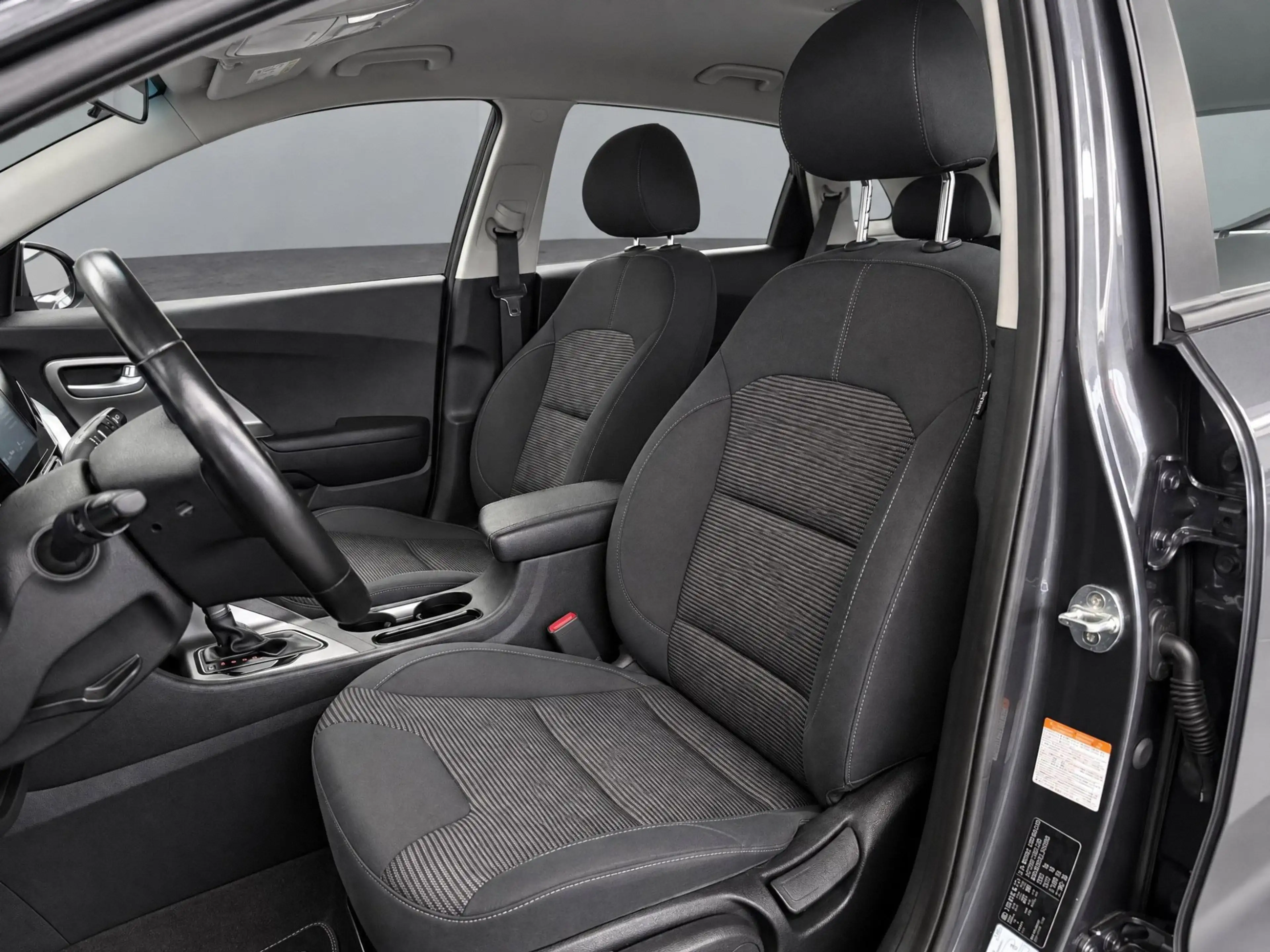 Kia Niro 1.6 GDi Hybrid ComfortLine — photo 20