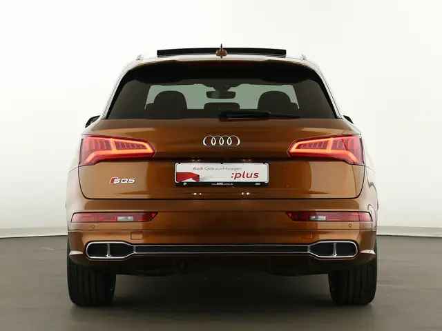 Audi SQ5 view 6
