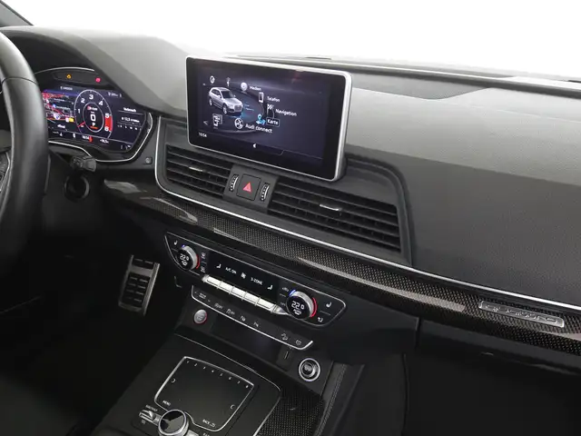 Audi SQ5 view 13