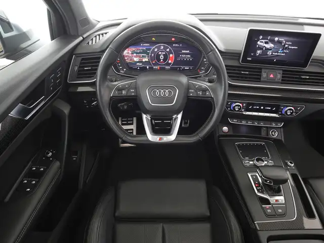 Audi SQ5 view 10