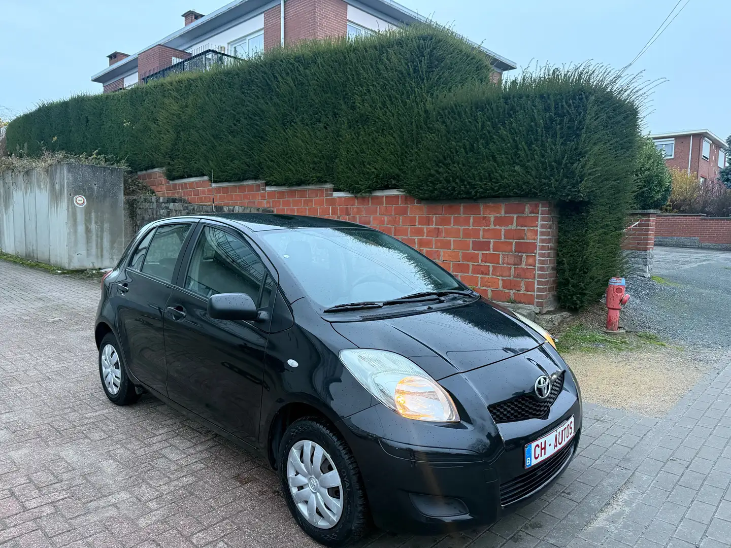 Toyota Yaris 1.0i-EURO5-PRETE À IMMATRICULÉ-GARANTIE 1 AN Noir - 1