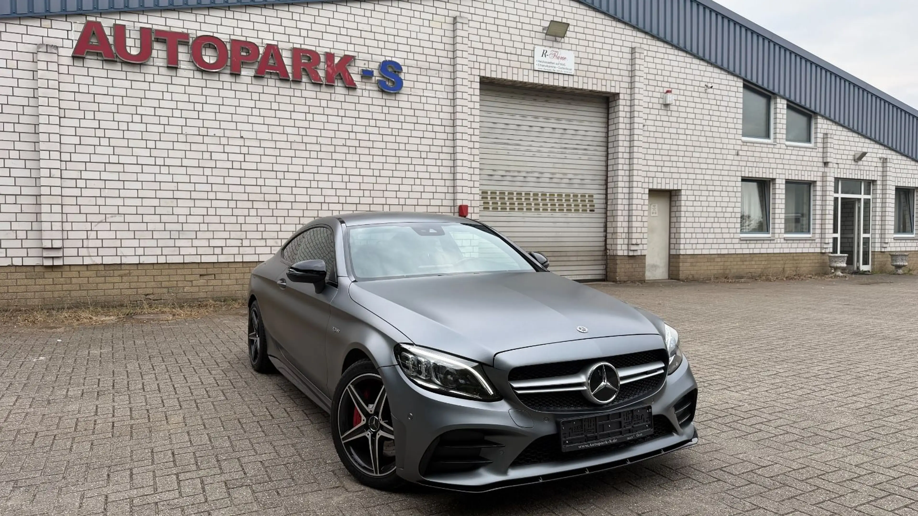 Mercedes-Benz C 43 AMG Coupe  4Matic |DESIGNO MAGNO| BURMESTER