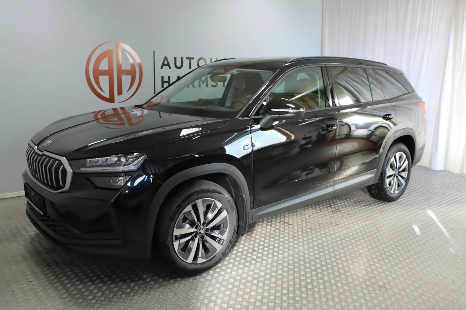 Skoda Kodiaq 1.5 TSI AHK 7-Sitze Leder Pano Zwart - 2