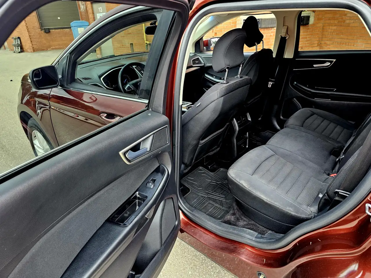 Ford Edge снимка Ford Edge
