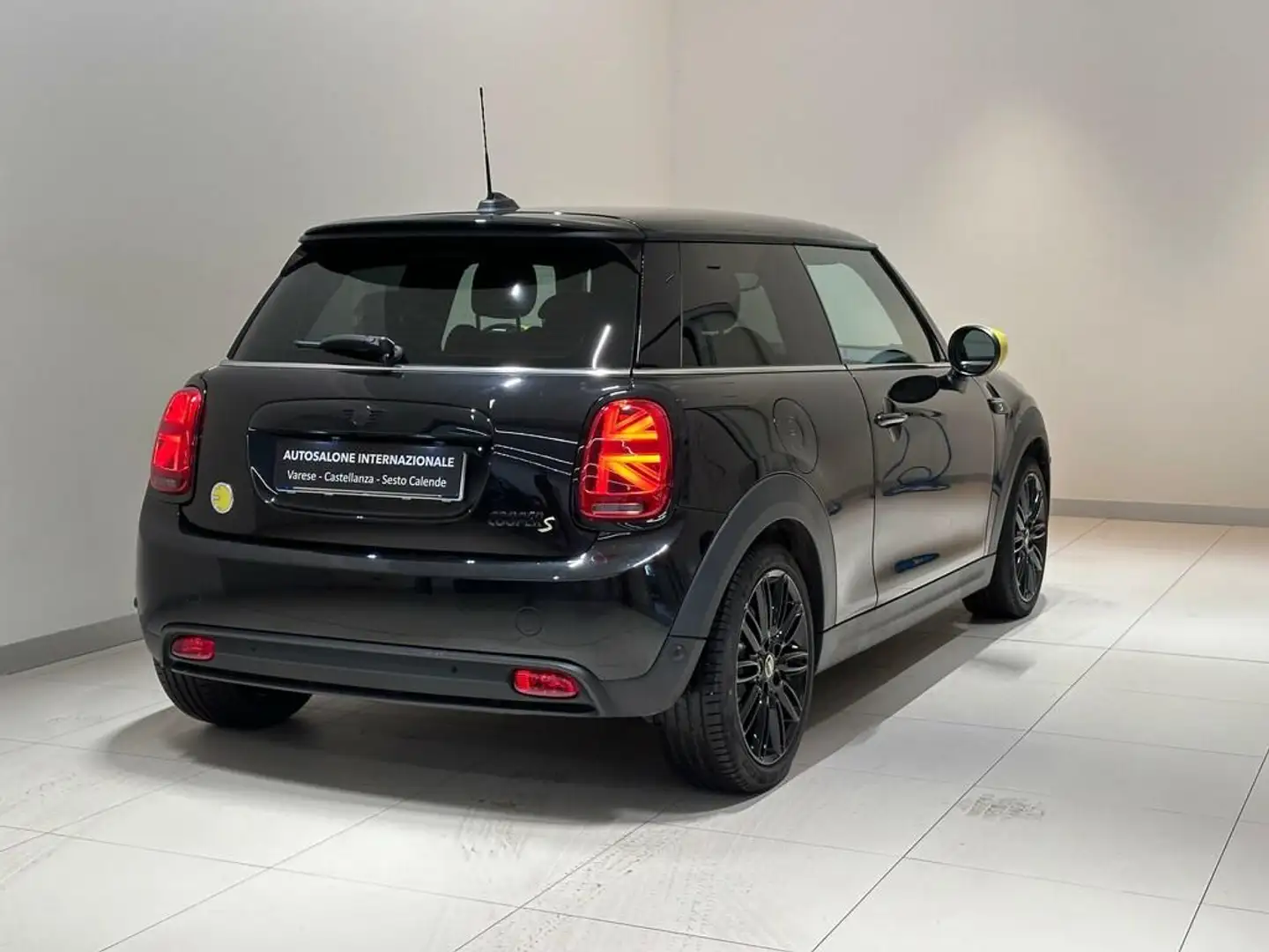 MINI Cooper SE 3p Cooper SE Yours auto Negro - 2
