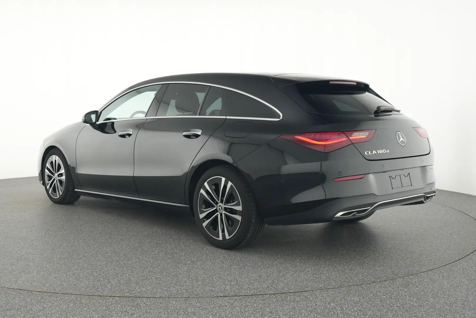 Mercedes-Benz CLA 180 D Shooting Brake Luxury Line | Verwarmde Zetels | Zwart - 2