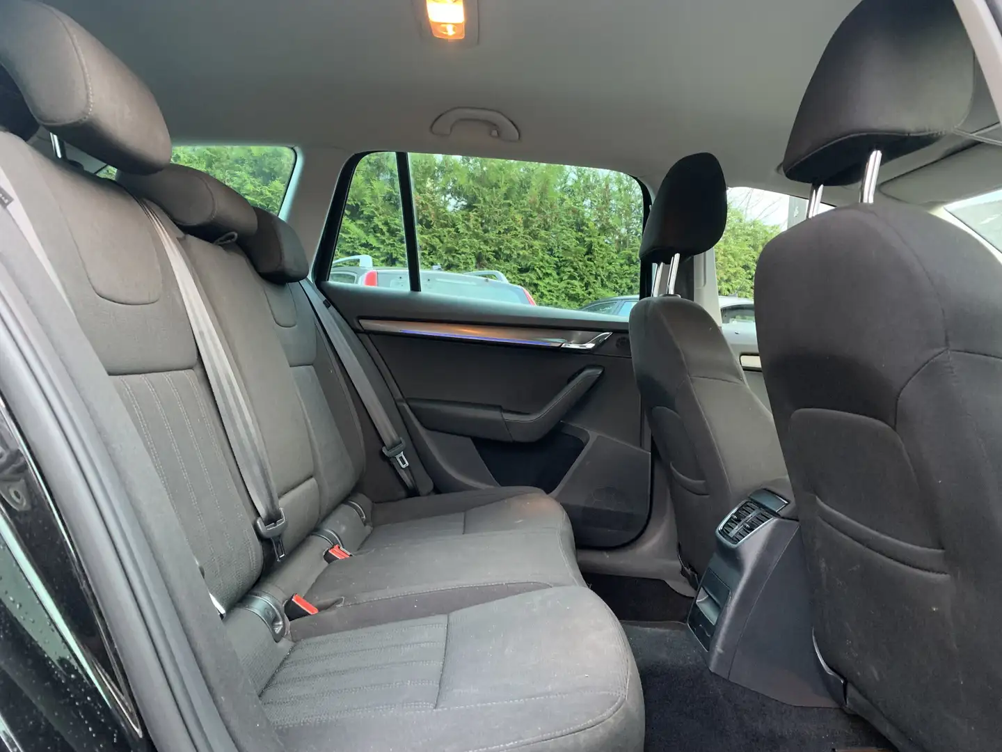 Skoda Octavia Combi 1.5 TSi 150pk Style Aut., Camera | Navi | Tr Zwart - 2