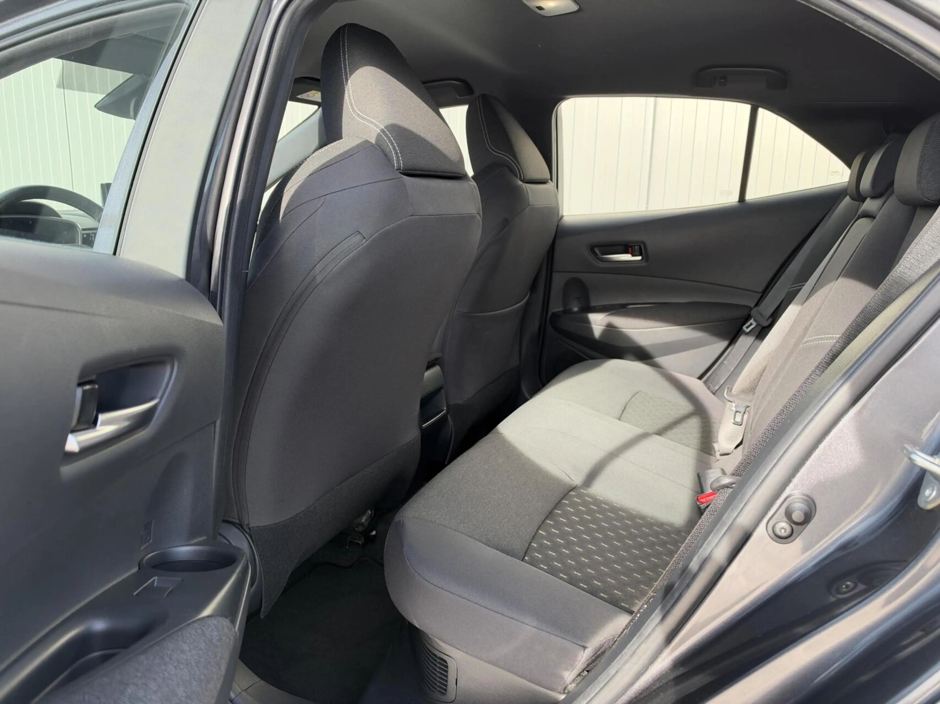 Toyota Corolla Hybrid 140 Active|Carplay/Android|NL-Auto — photo 18