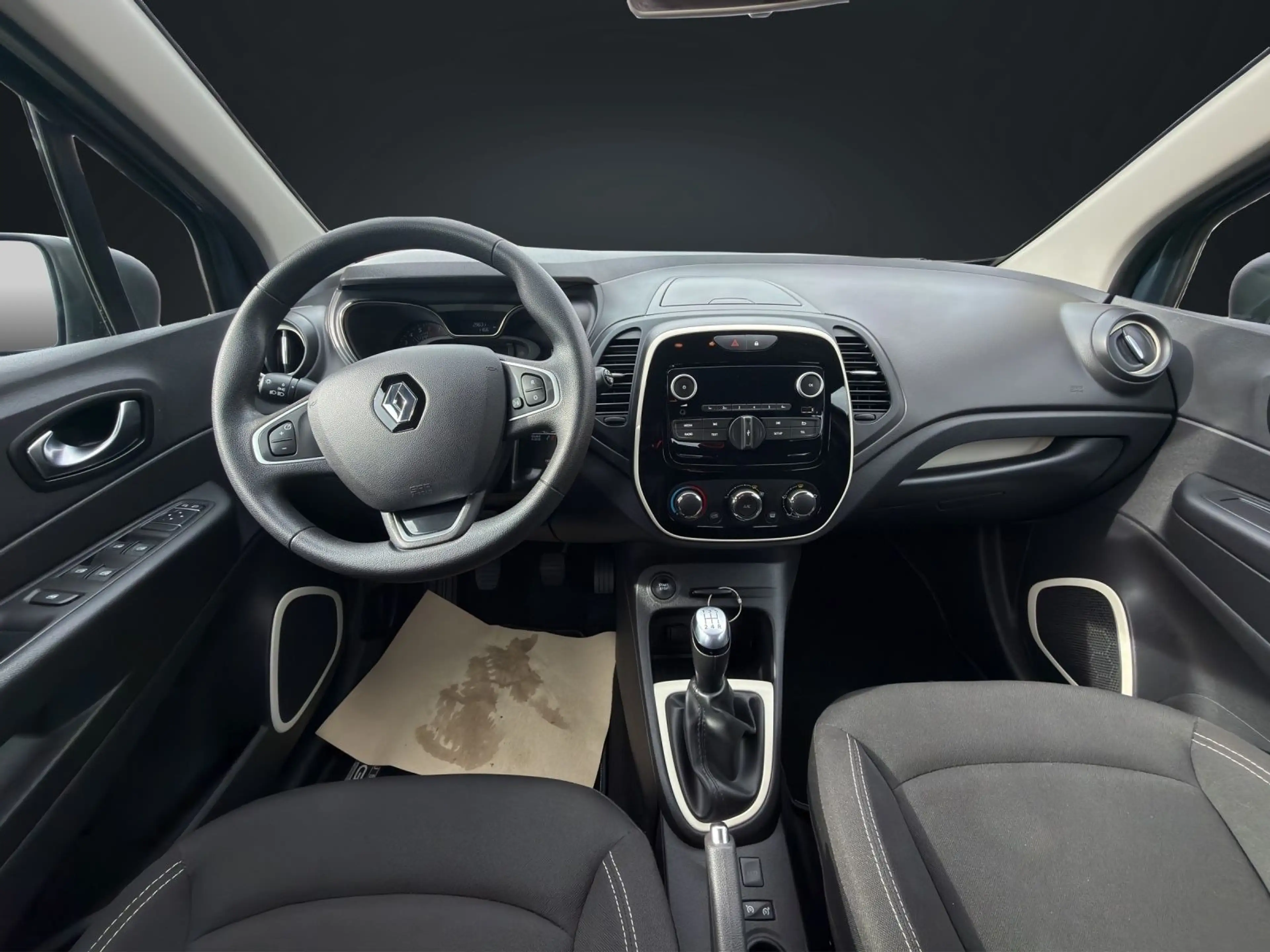 Renault Captur Life — photo 13