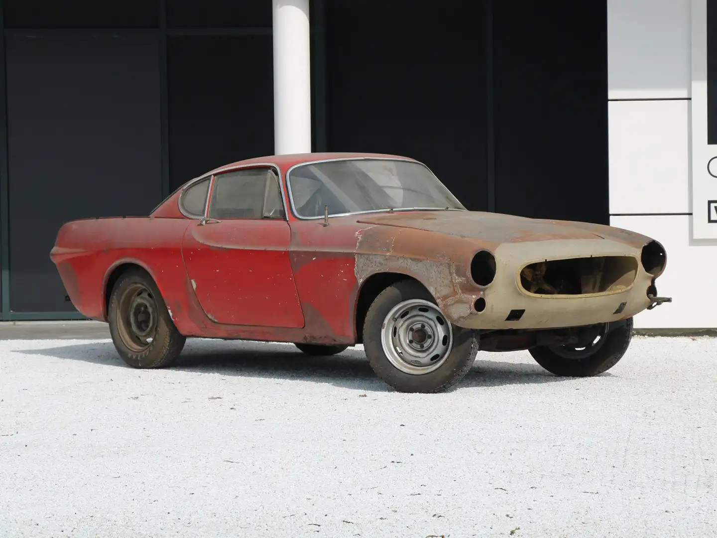 Volvo P1800 "Barnfind" Rosso - 1