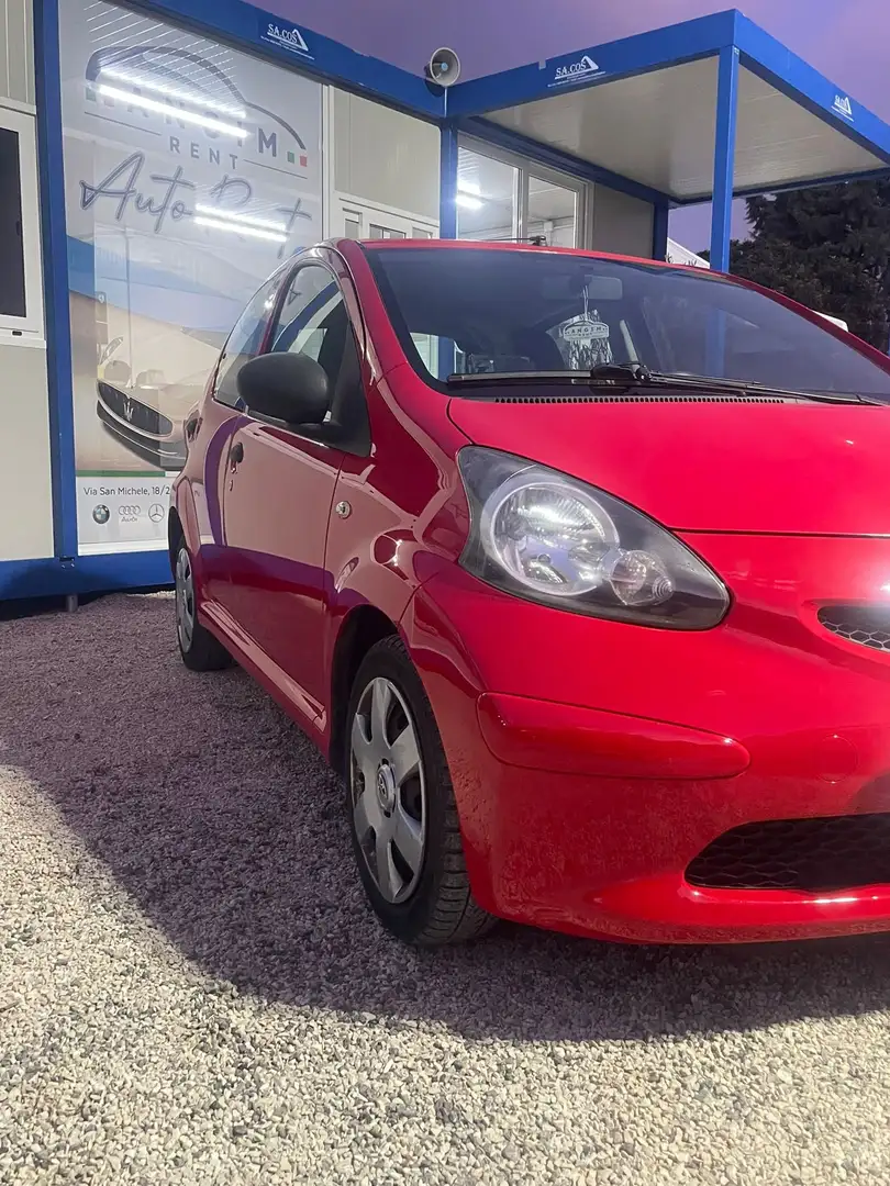Toyota Aygo Aygo I 2005 5p 1.0 Now Rosso - 1