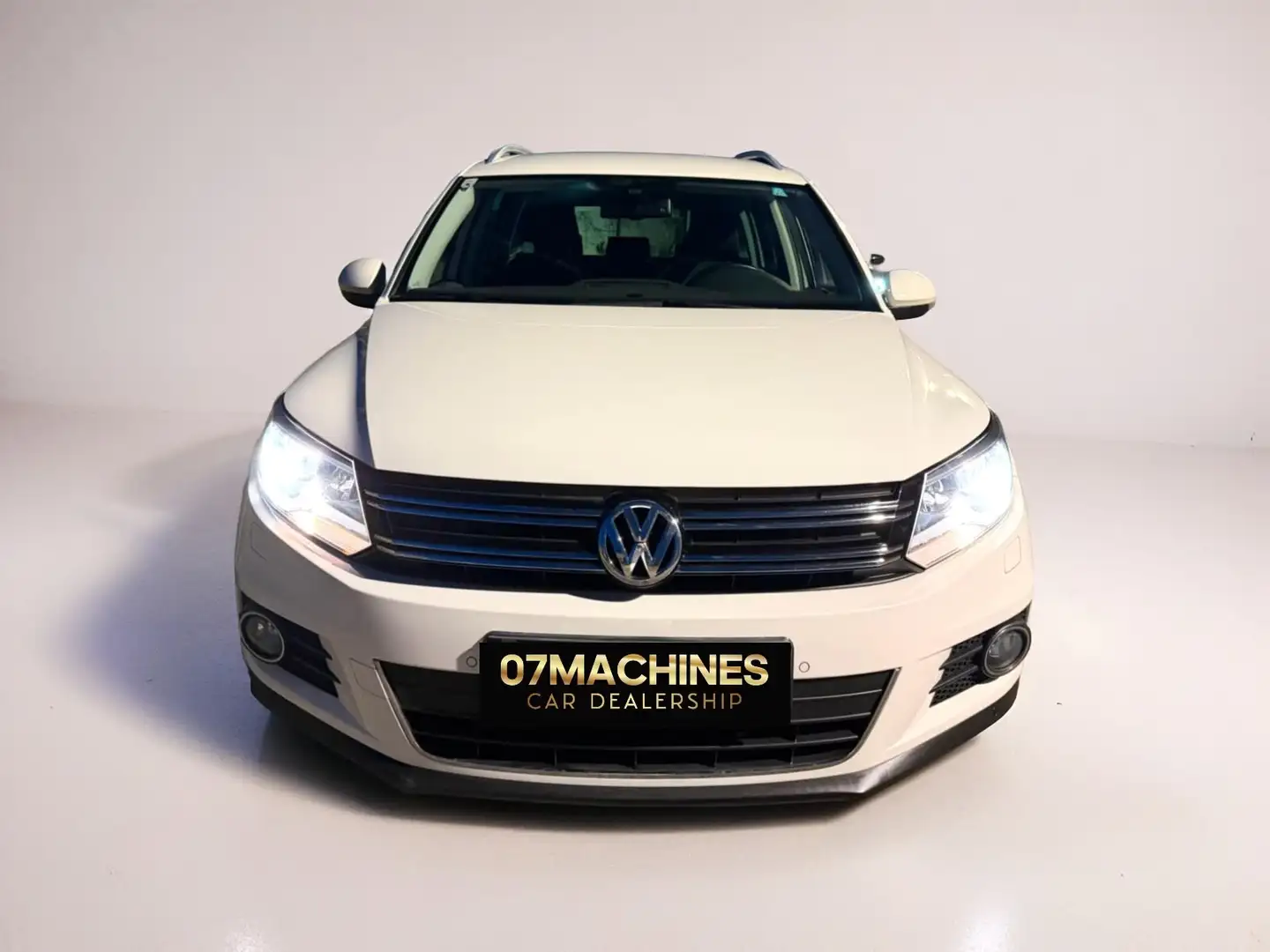 Volkswagen Tiguan Sport & Style Weiß - 2