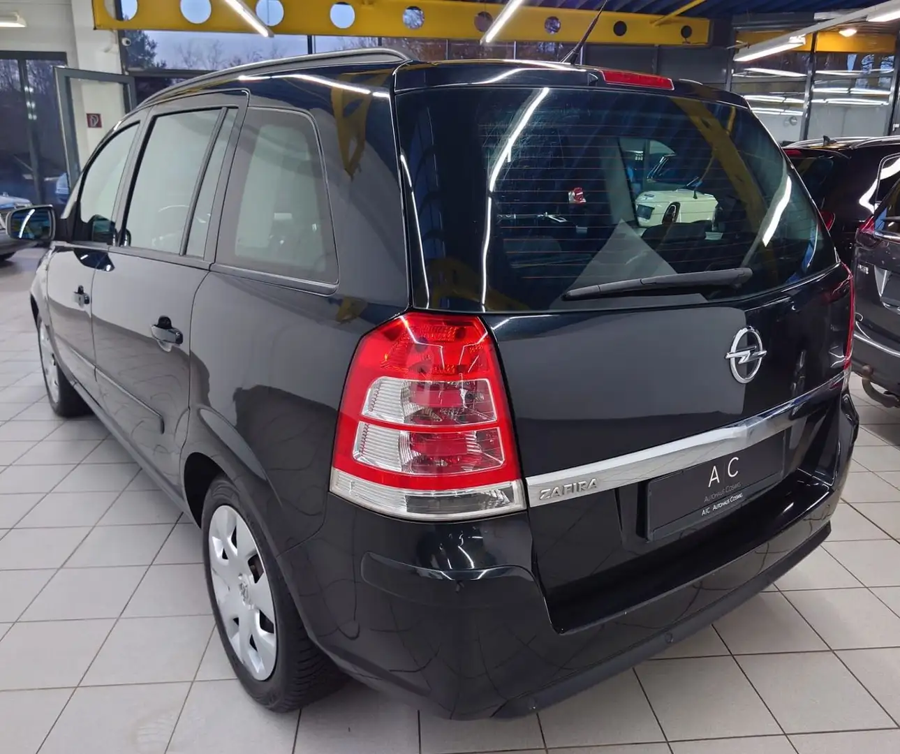 Opel Zafira B Family,Klima,7-Sitzer,2.Hand Fekete - 2