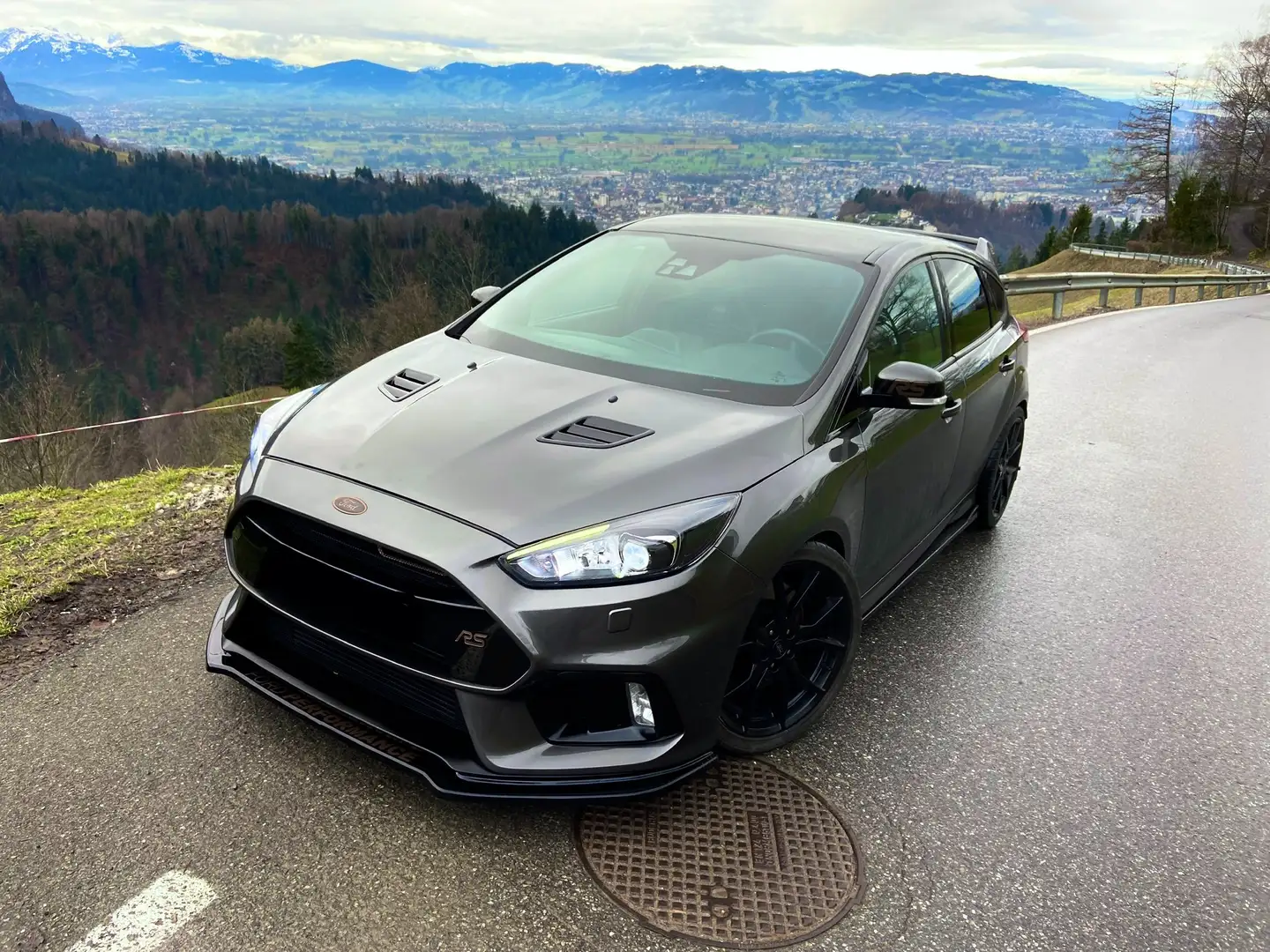 Ford Focus Focus 2,3 EcoBoost AWD RS RS Grau - 1