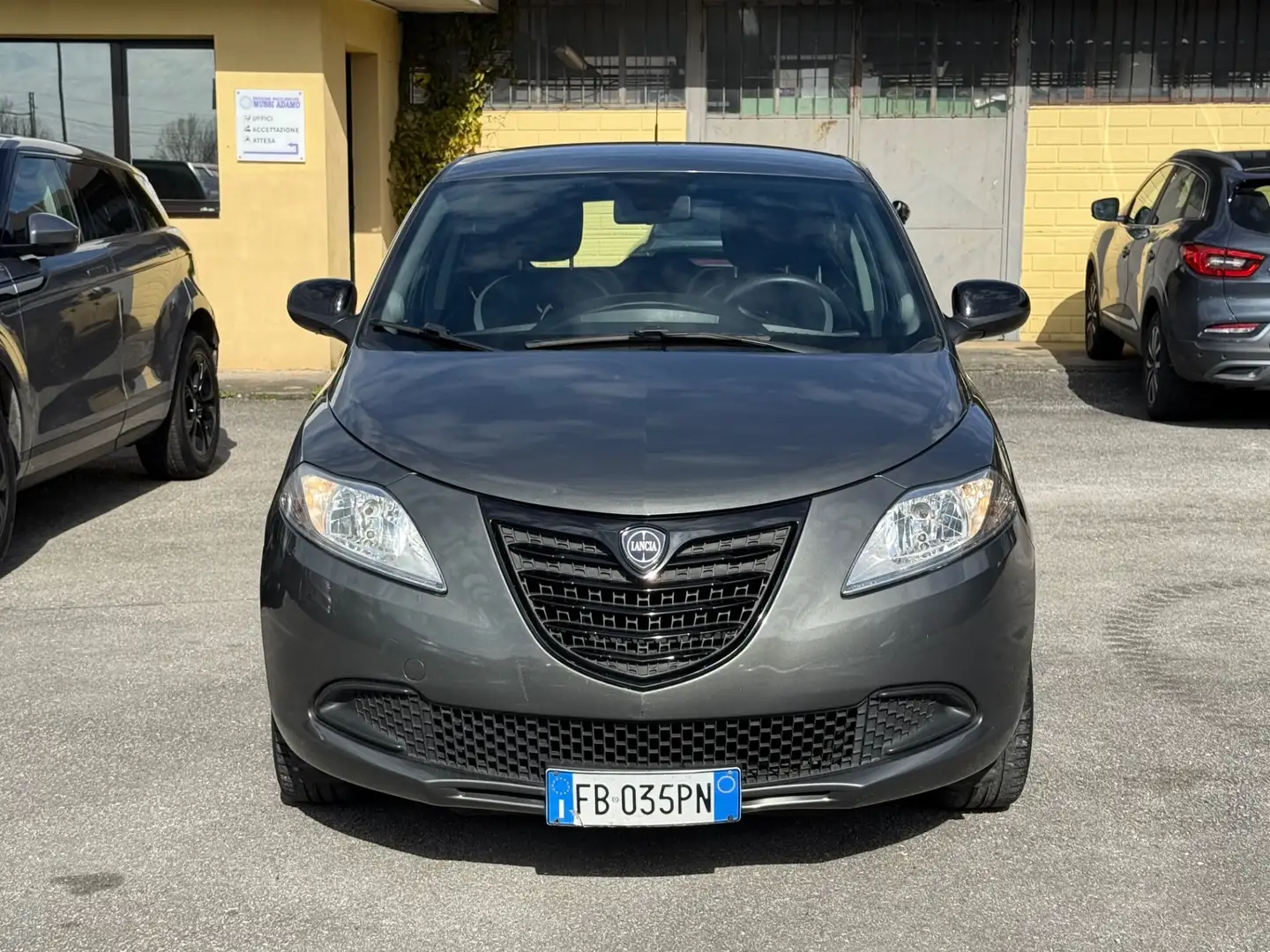 Lancia Ypsilon 1.2 69 CV 5 porte Elefantino Grigio - 2