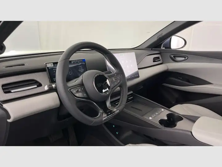 BYD Seal 2026, foto 48