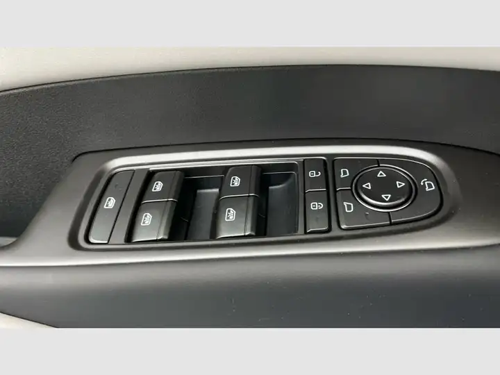BYD Seal 2026, foto 33