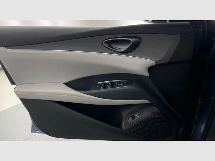 BYD Seal 2026, foto 32