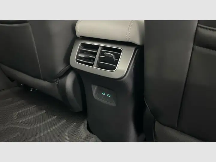 BYD Seal 2026, foto 39