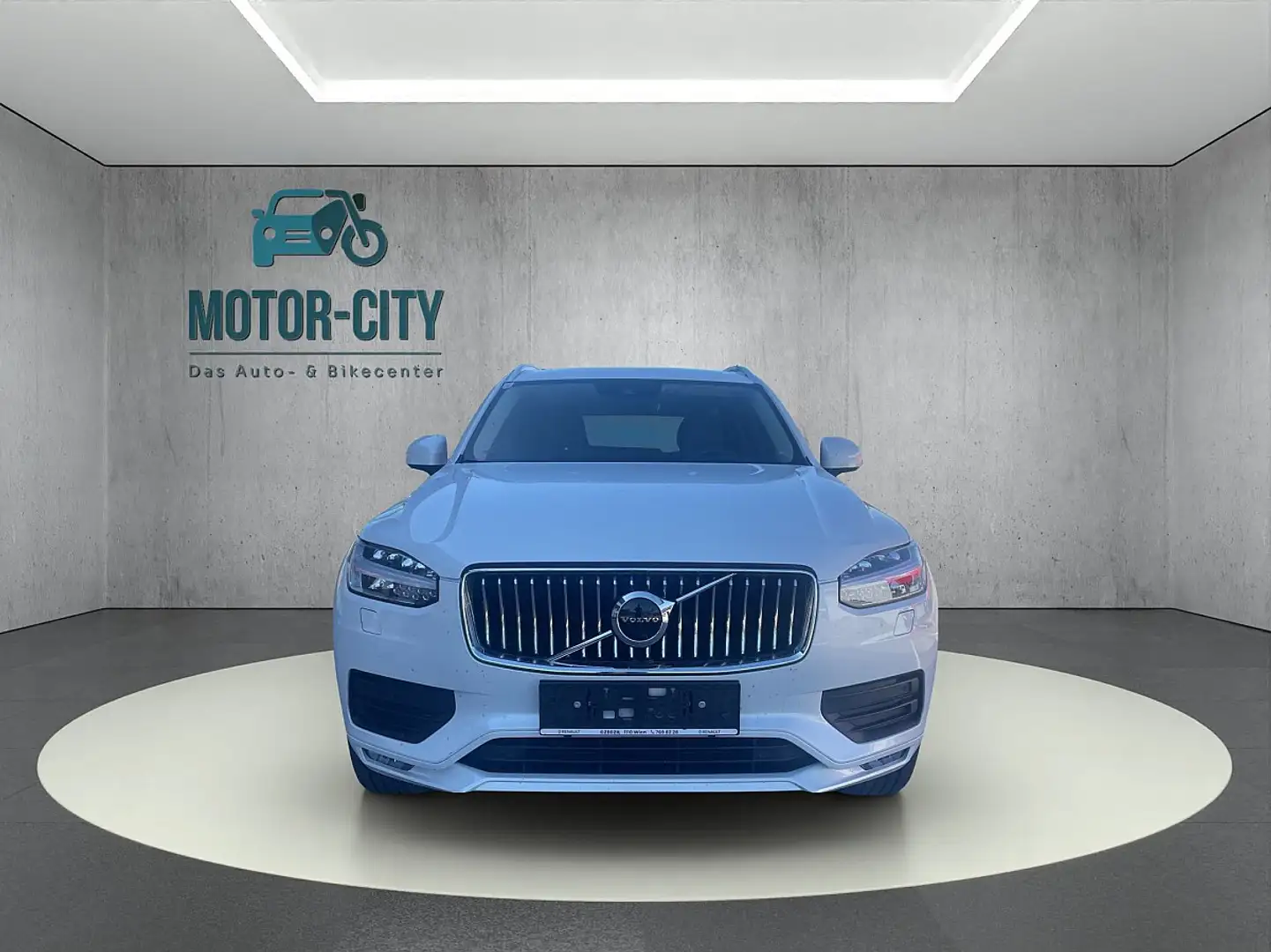 Volvo XC90 B5 AWD Momentum Pro Weiß - 2