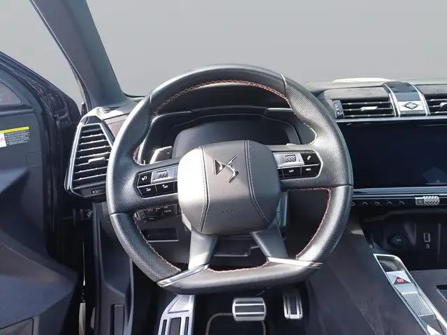 DS Automobiles DS 7 view 15