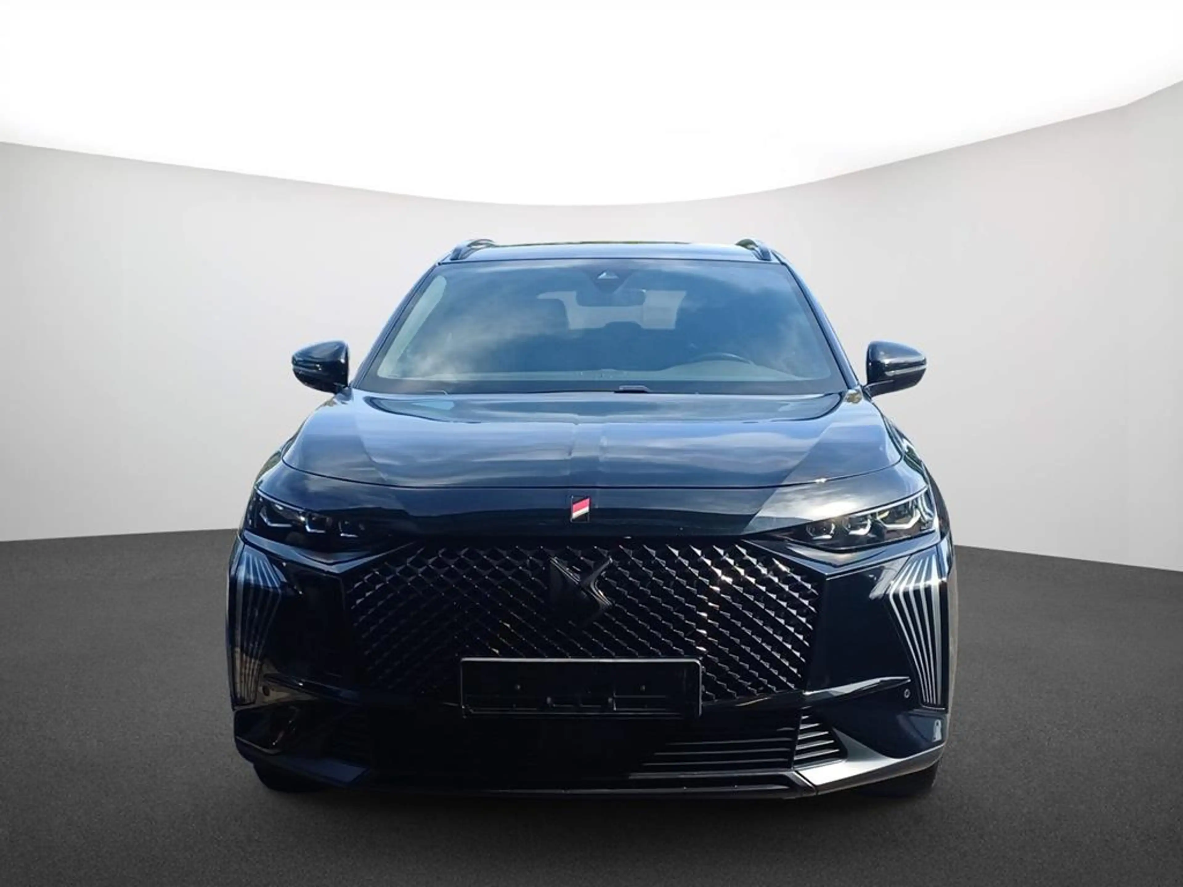 DS Automobiles DS 7 Performance Line + — photo 3