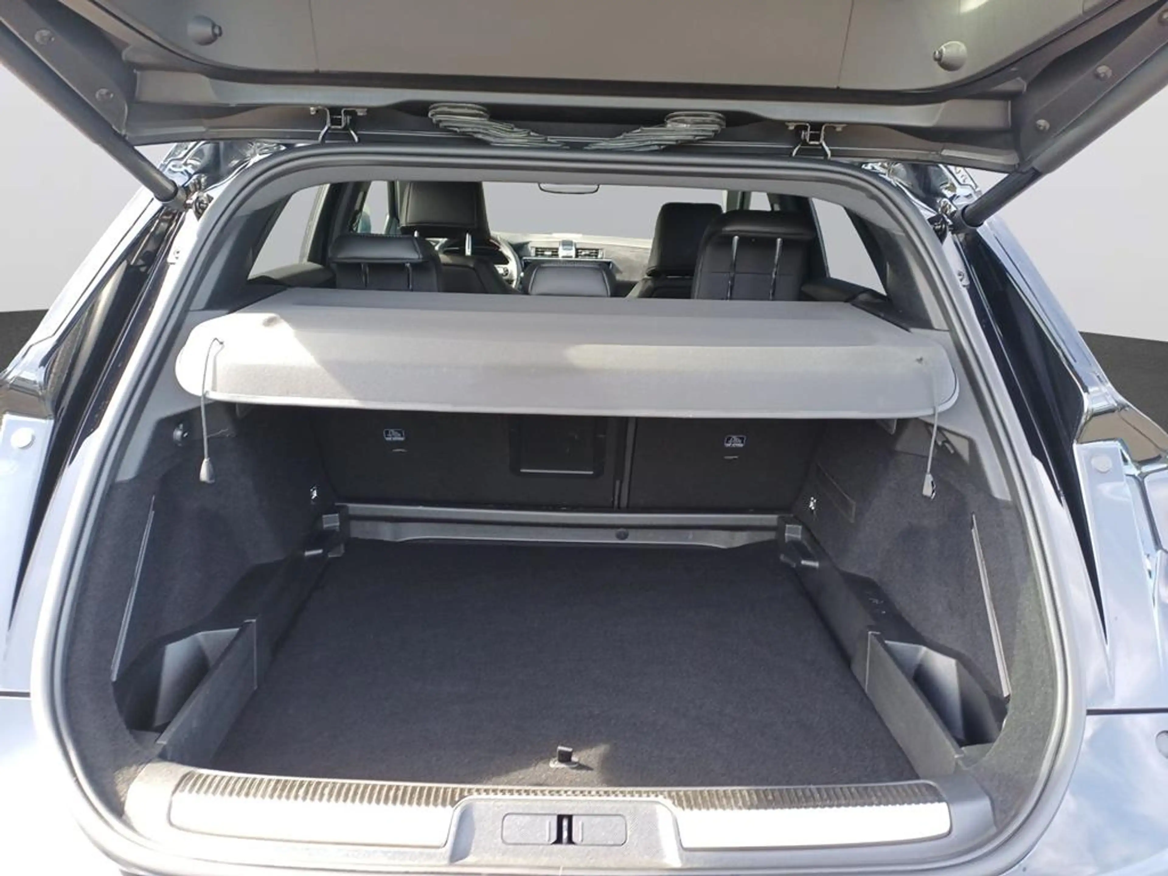 DS Automobiles DS 7 Performance Line + — photo 9