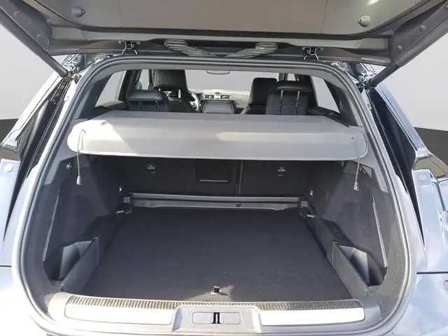 DS Automobiles DS 7 view 9