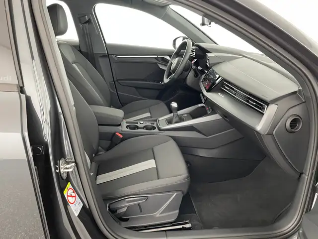 Audi A3 view 9