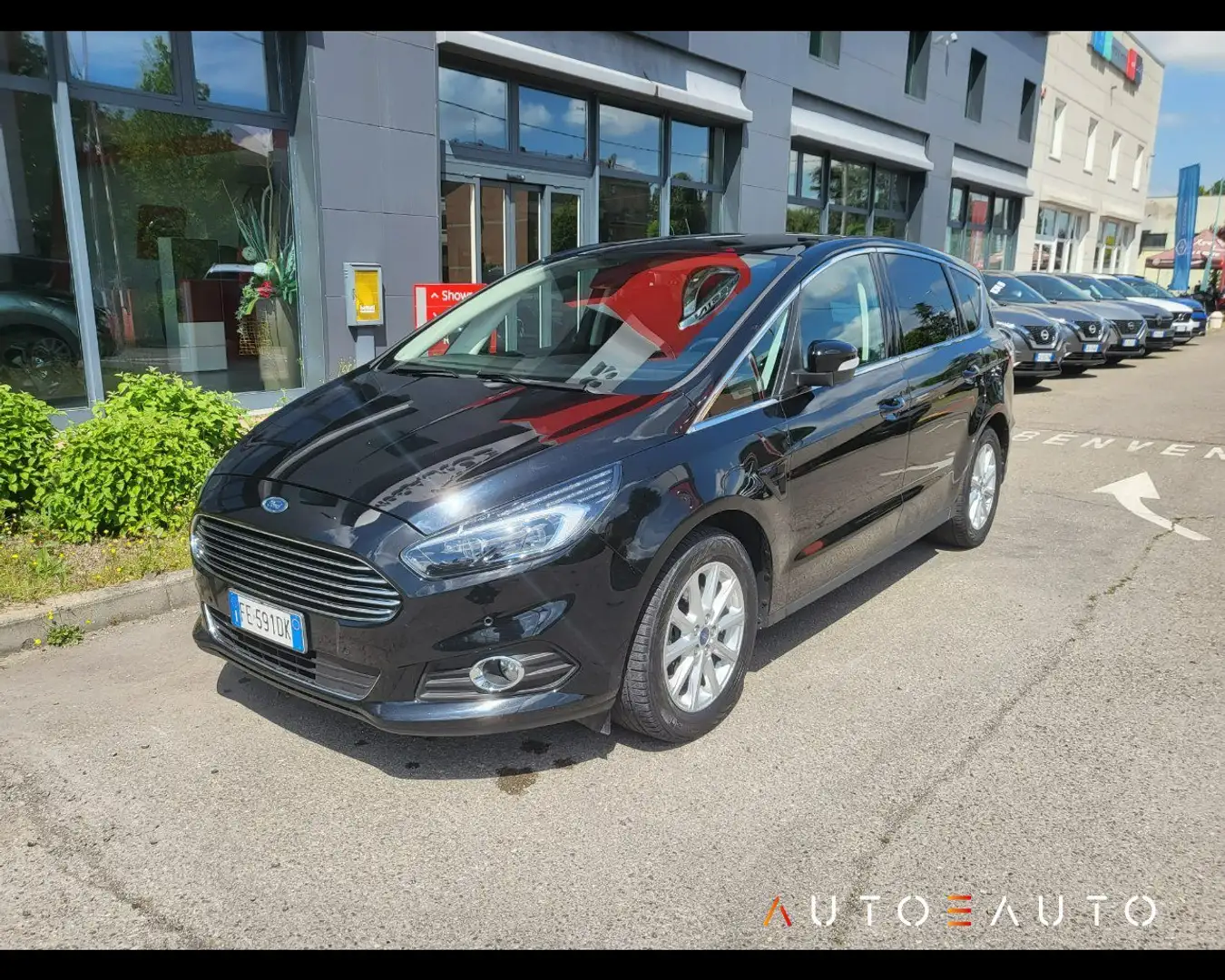 Ford S-Max 2.0 tdci Titanium s&s 150cv powershift Negru - 1