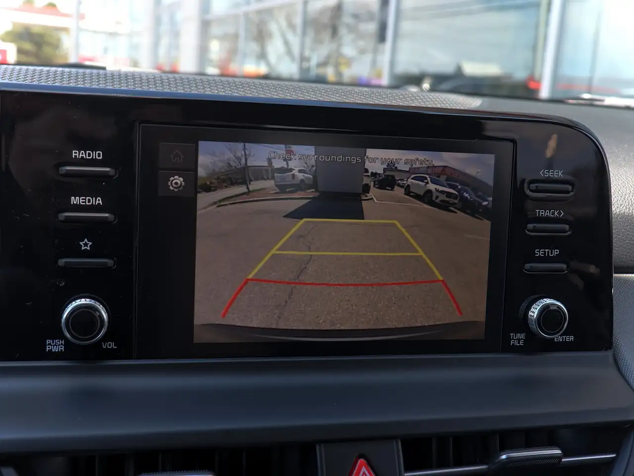 Kia Seltos снимка Kia Seltos