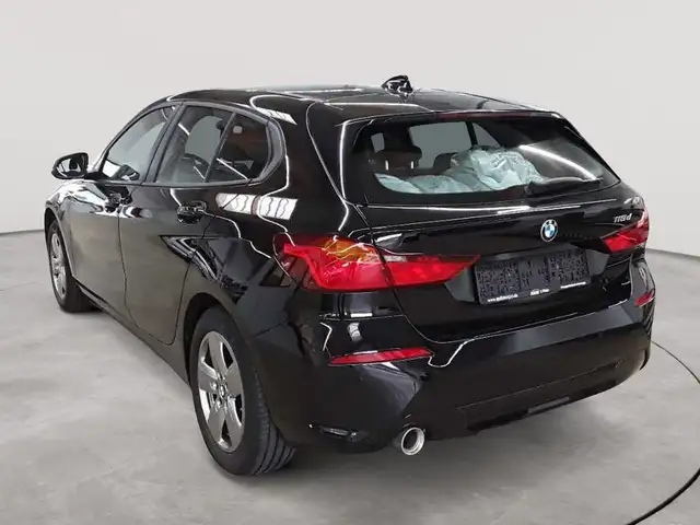 BMW 1 Series view 5