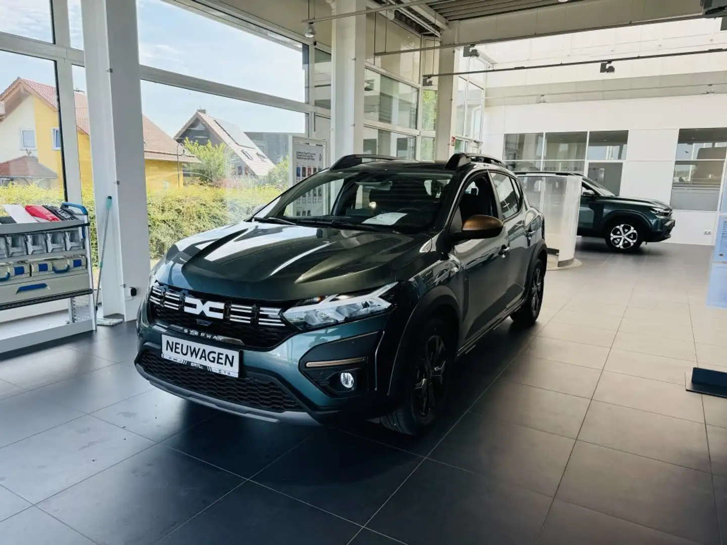 Dacia Sandero Stepway Extreme+ TCe110 ABS Fahrerairbag Vert - 1