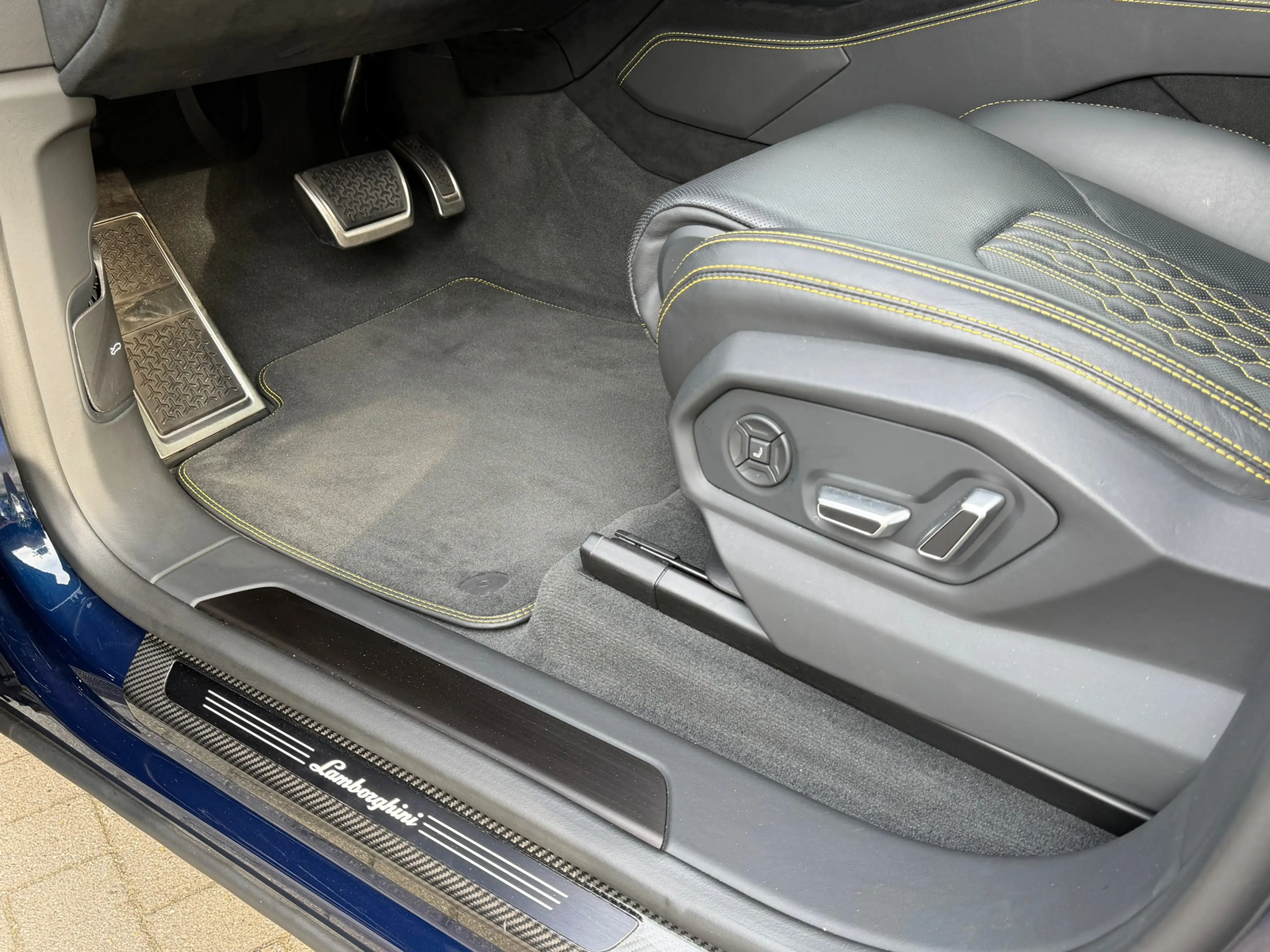 Lamborghini Urus 4.0 V8 Performante Pano|B&O-adv.|NL-Auto|Blue-Okea — photo 34