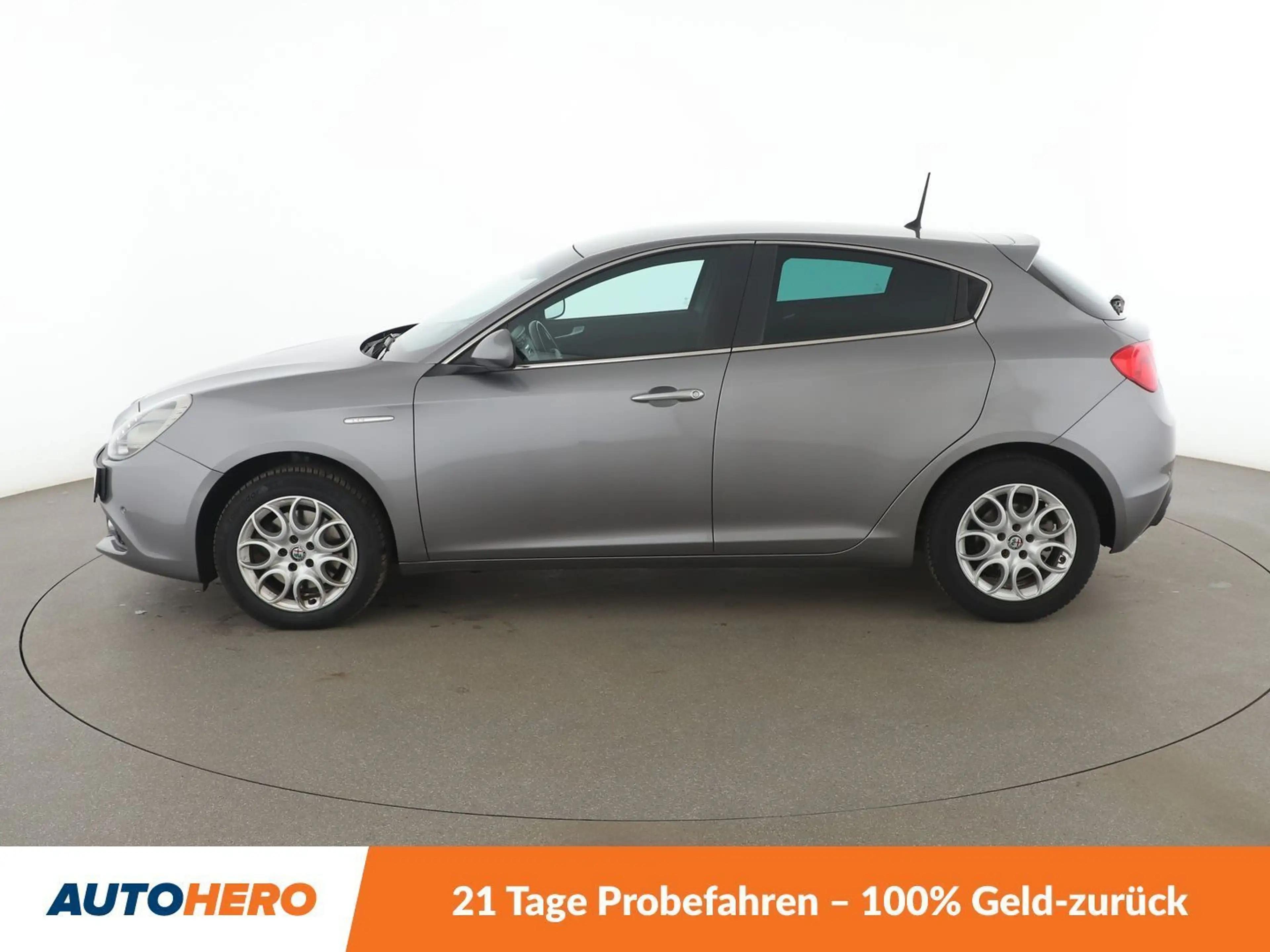 Alfa Romeo Giulietta 1.4 Turbo Super Aut*PDC*SHZ*KLIMA*GARANTIE* — photo 3