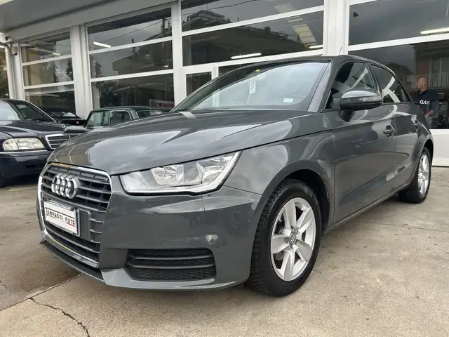 Audi A1 A1 Sportback  Ultra Design1.0 tfsi 82cv Neopat.