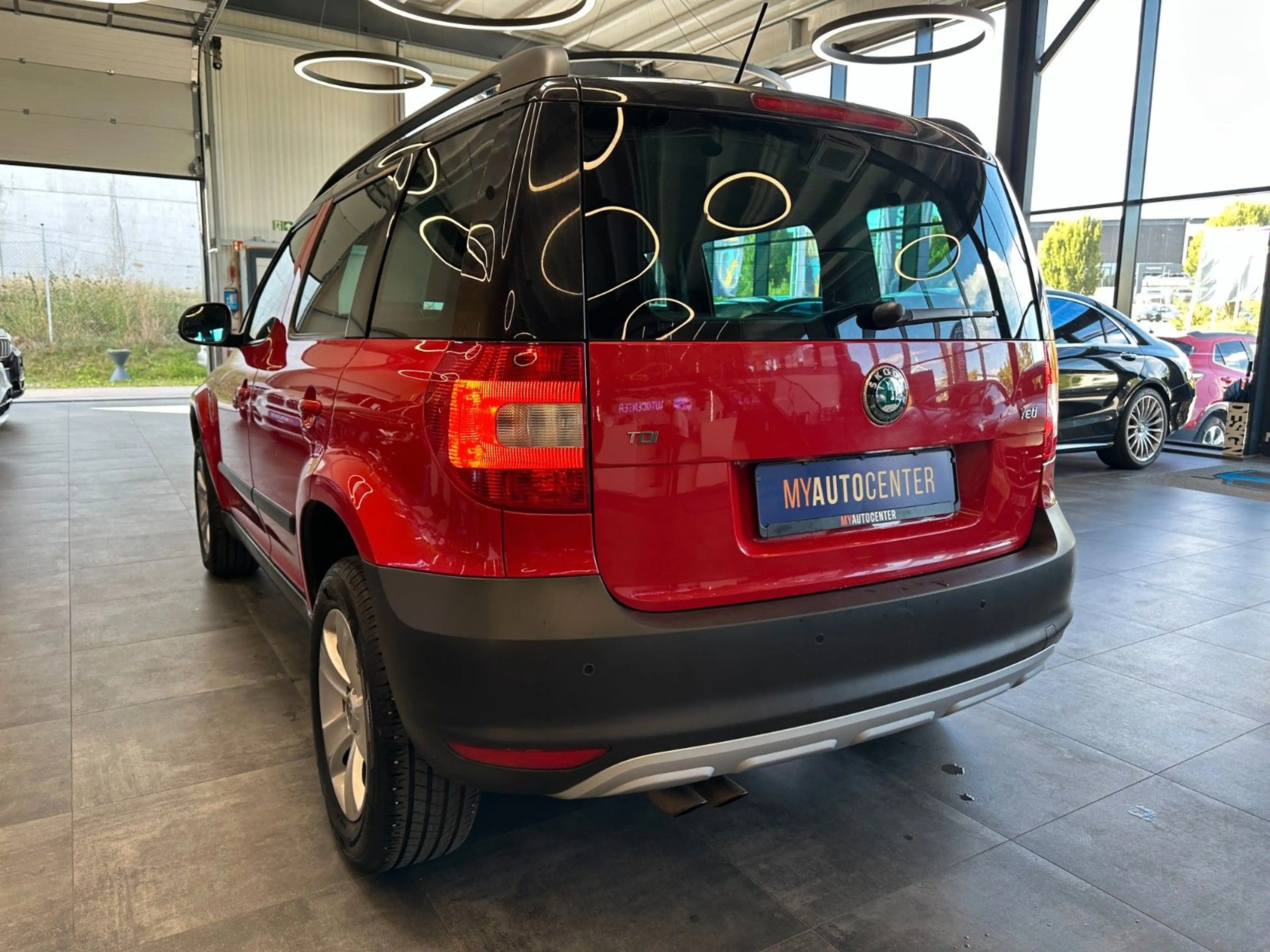 Skoda Yeti Ambition *SportSitze*TEMPO*PDC*2-Zonen* — photo 5