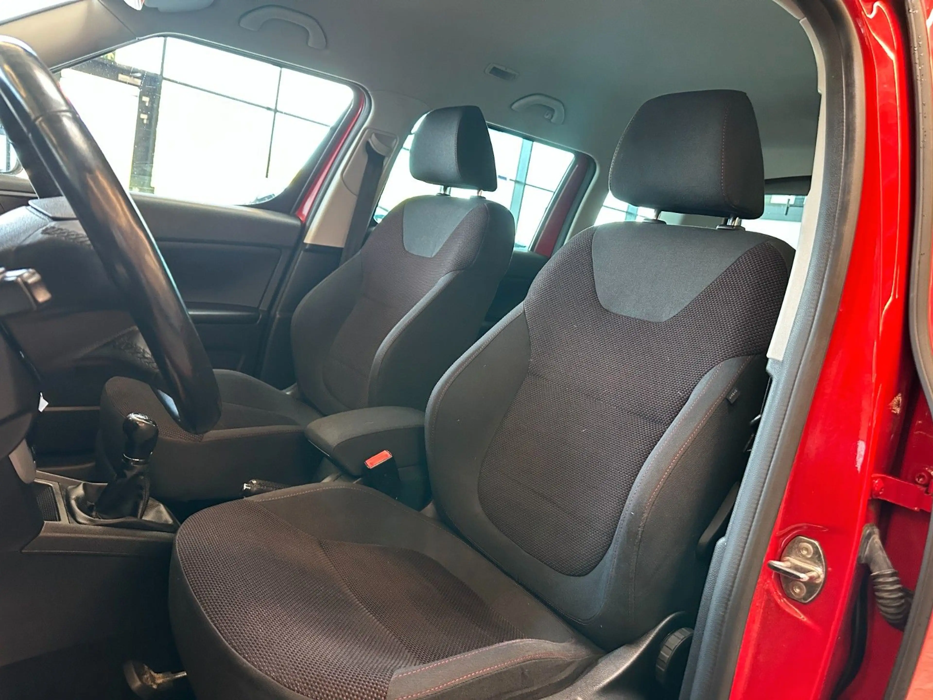 Skoda Yeti Ambition *SportSitze*TEMPO*PDC*2-Zonen* — photo 8