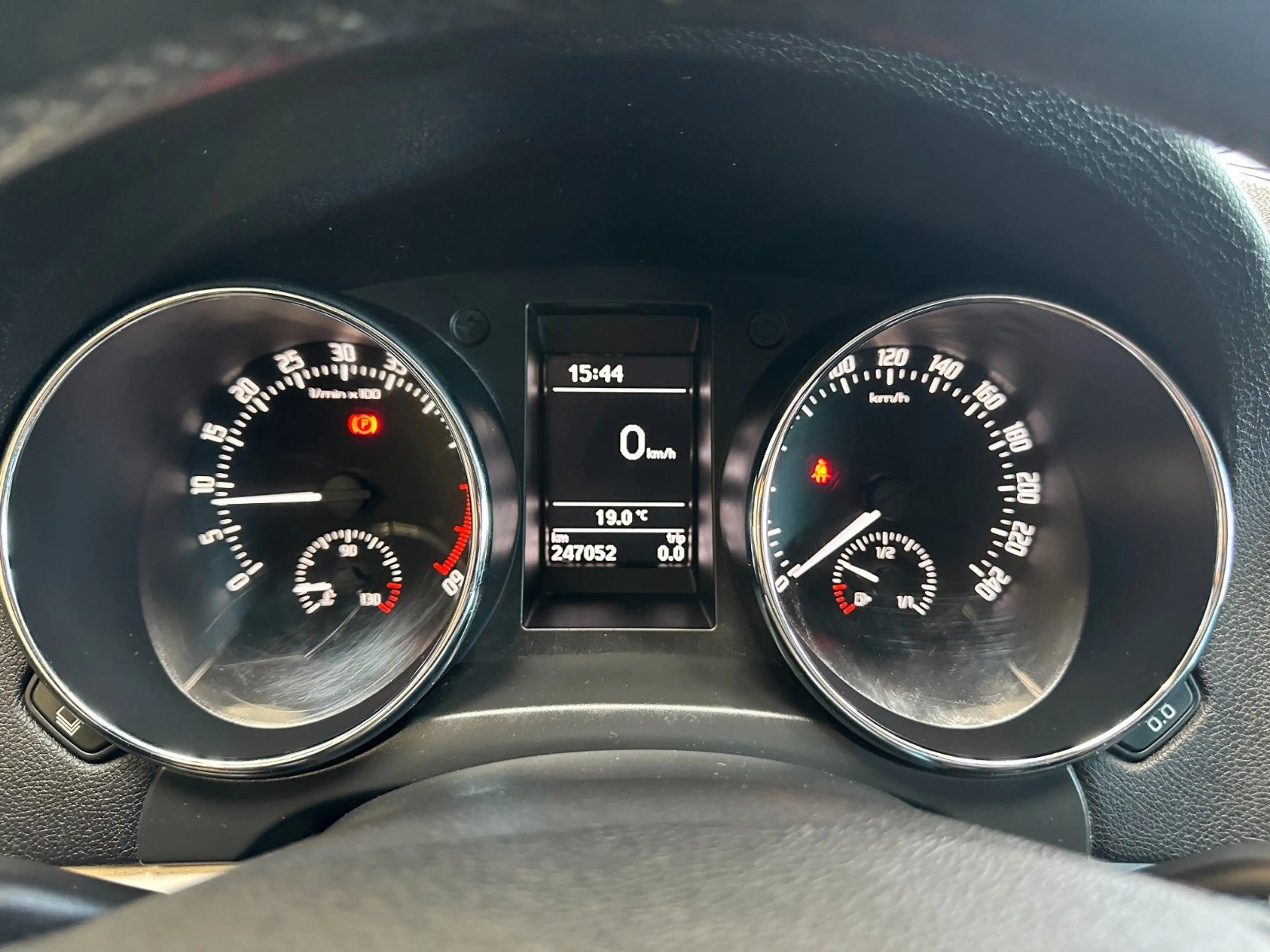 Skoda Yeti Ambition *SportSitze*TEMPO*PDC*2-Zonen* — photo 14