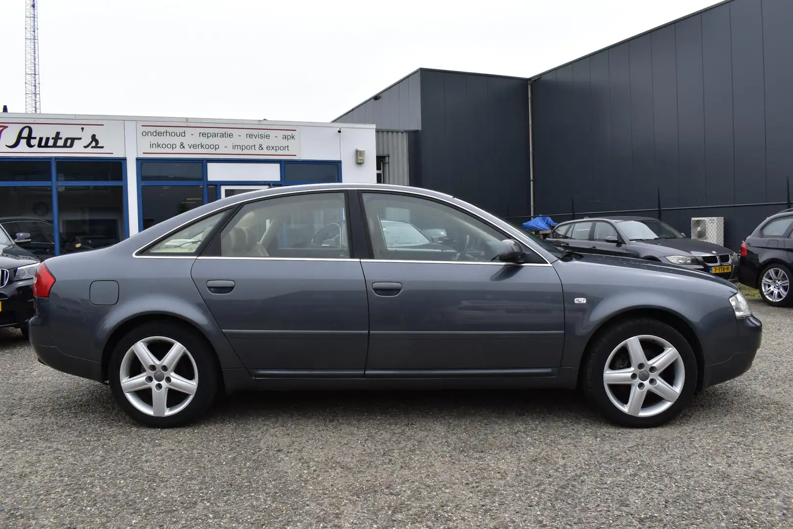 Audi A6 Limousine 2.0 Gris - 2