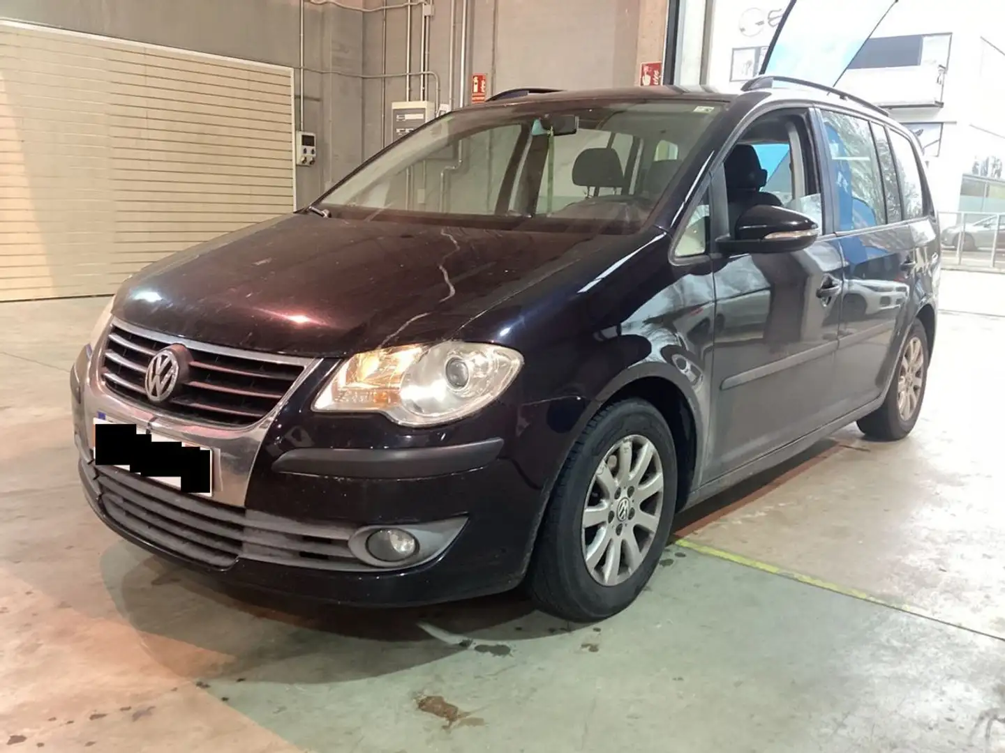 Volkswagen Touran 1.9TDI Advance Bluemotion Negro - 1