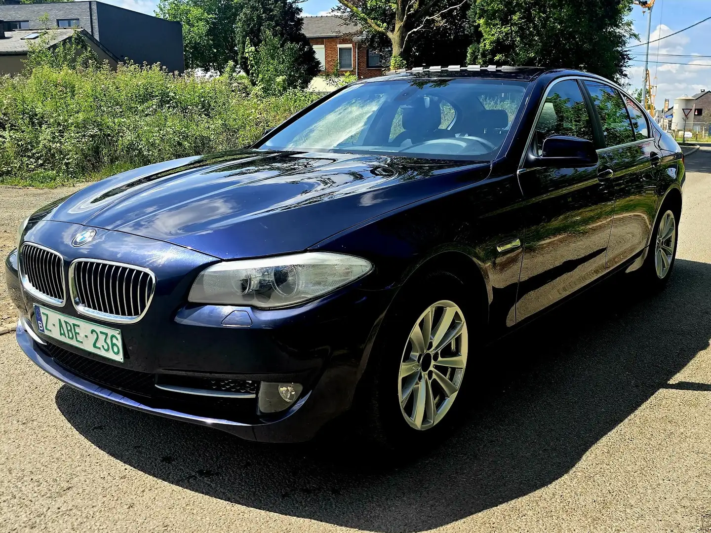 BMW 520 d 163CV * AIRCO * NAVI * CUIR * TOIT OUVRANT * Blauw - 1