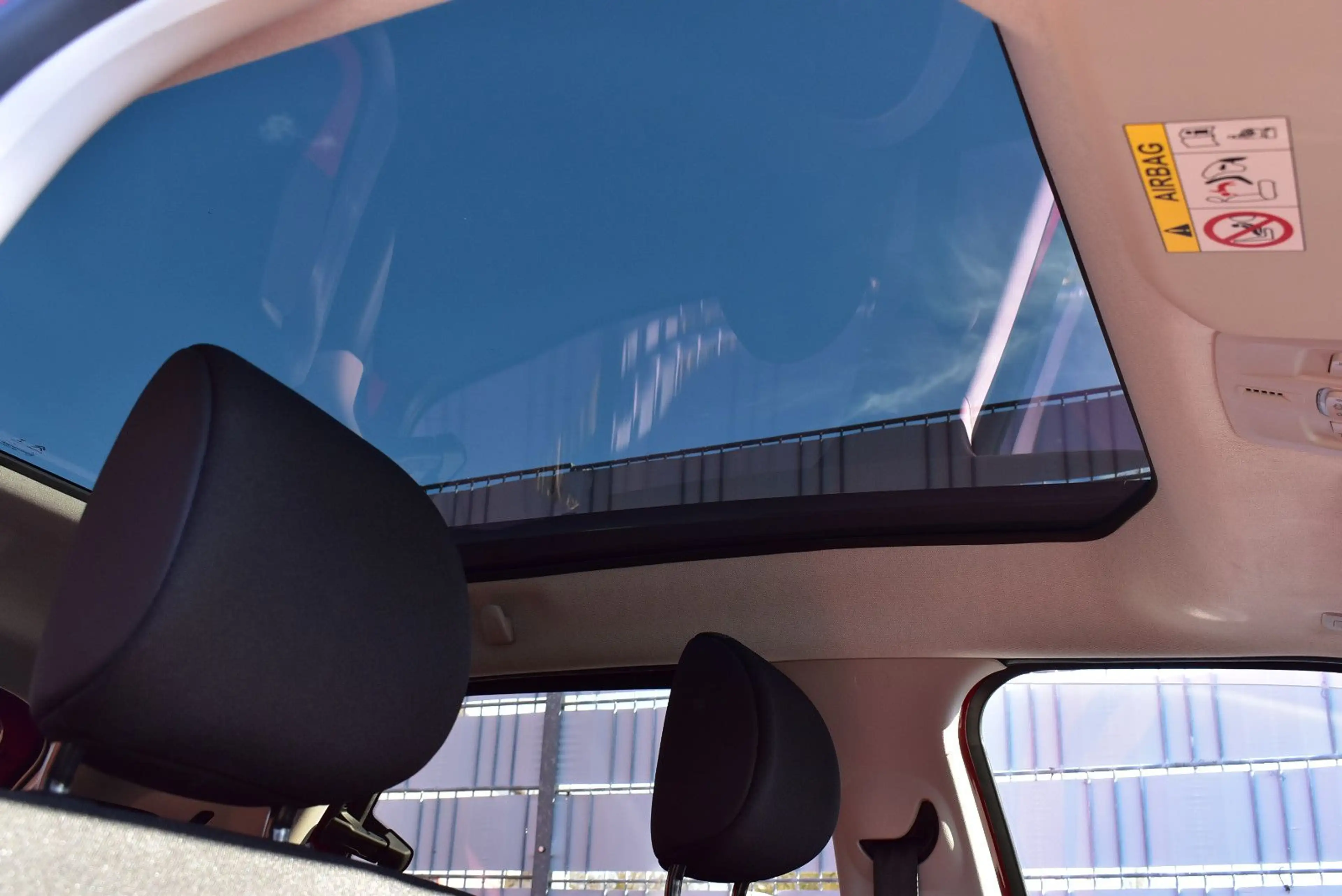 Citroen C4 Cactus Shine. AUTOMATIK,PANO — photo 14