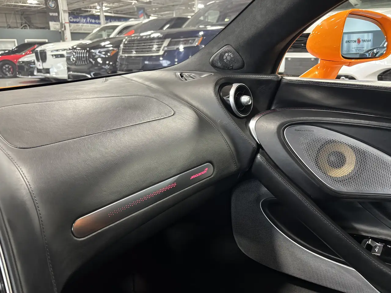 McLaren GT снимка McLaren GT