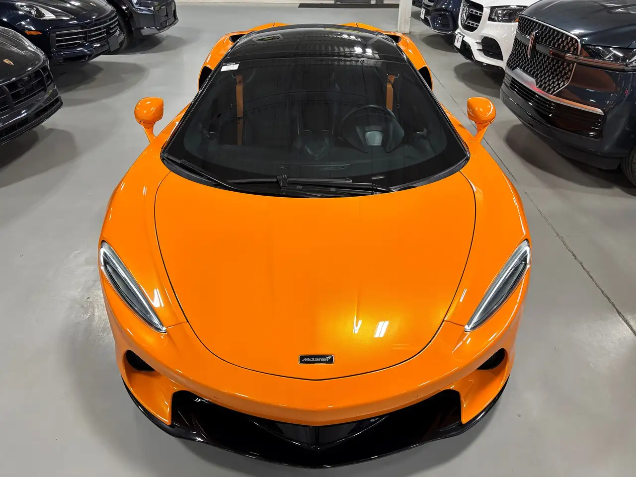 McLaren GT снимка McLaren GT