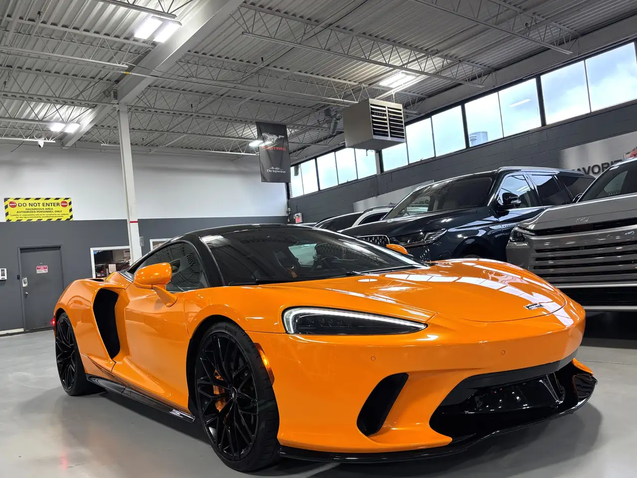 McLaren GT снимка McLaren GT
