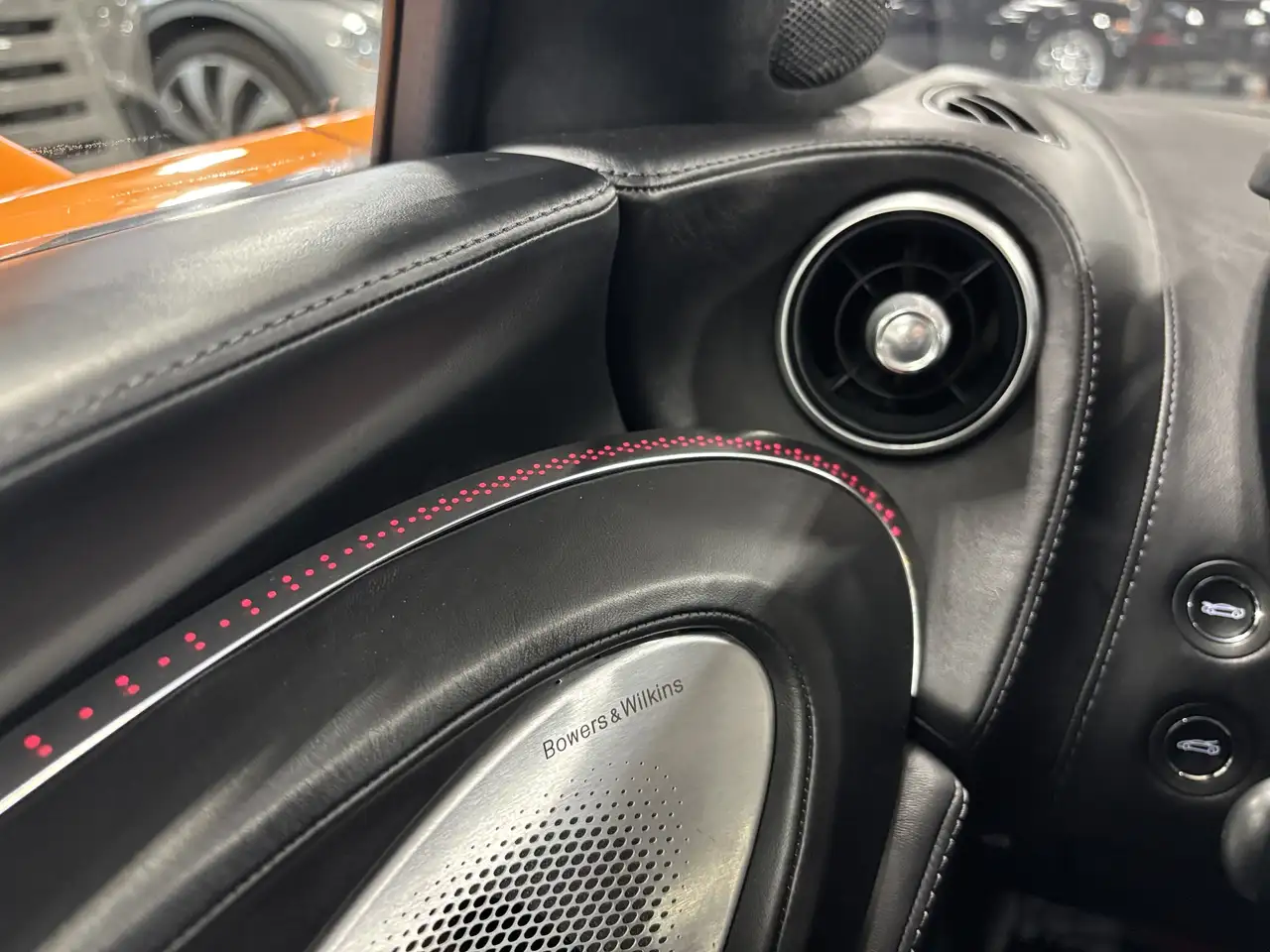 McLaren GT снимка McLaren GT