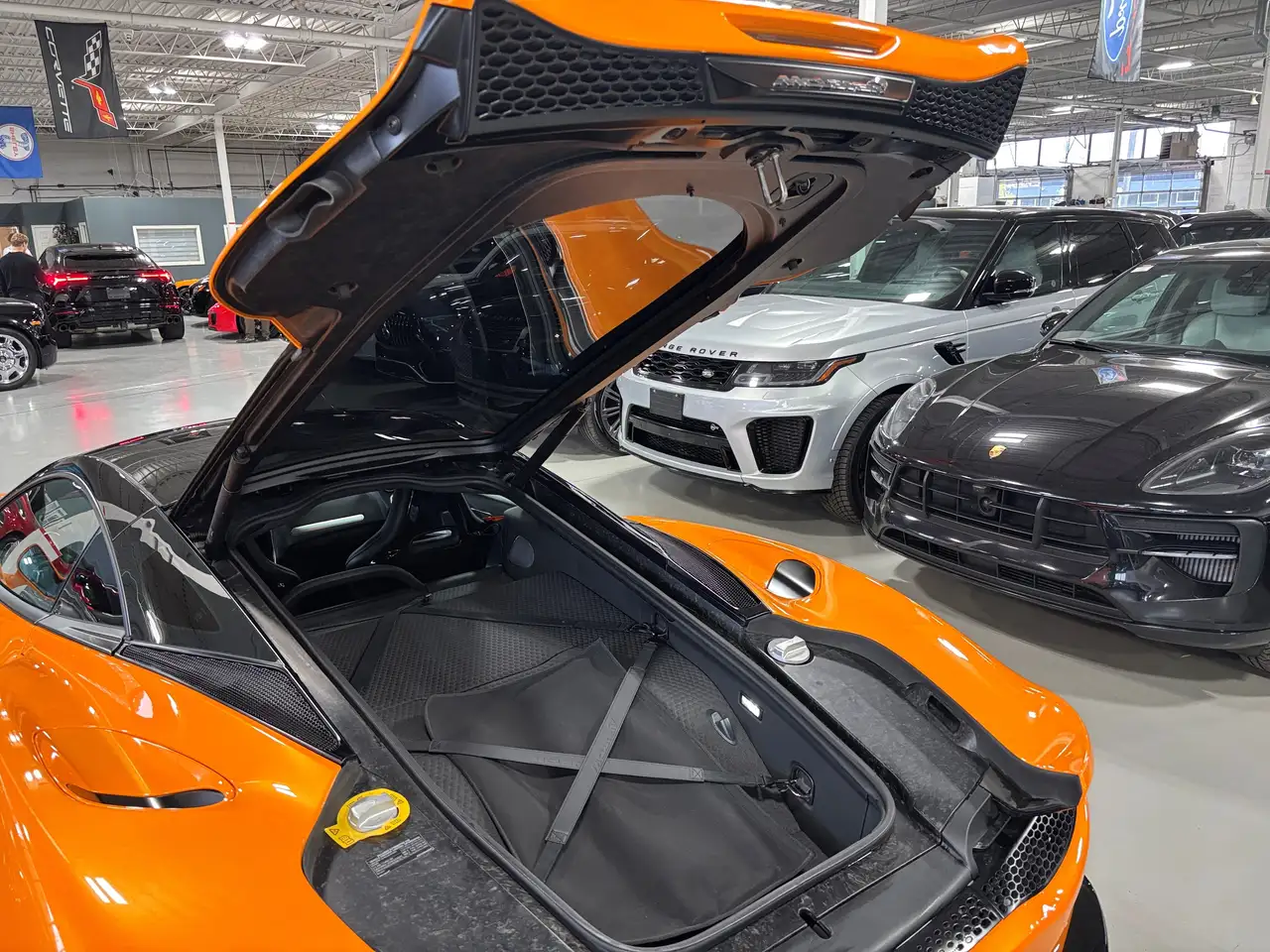 McLaren GT снимка McLaren GT