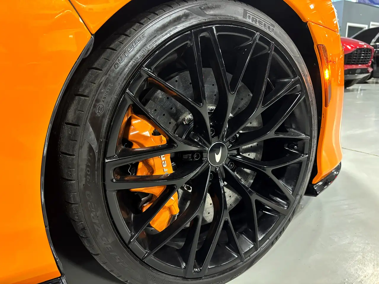 McLaren GT снимка McLaren GT